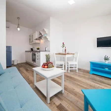 Fuer 2-3 Personen- 100m Vom Entfernt By Interhome Апартаменты *