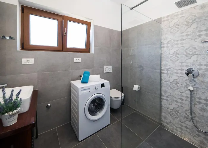 Fuer 2-3 Personen- 100m Vom Entfernt By Interhome *