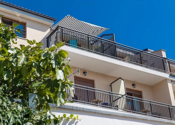 Fuer 2-3 Personen- 100m Vom Entfernt By Interhome